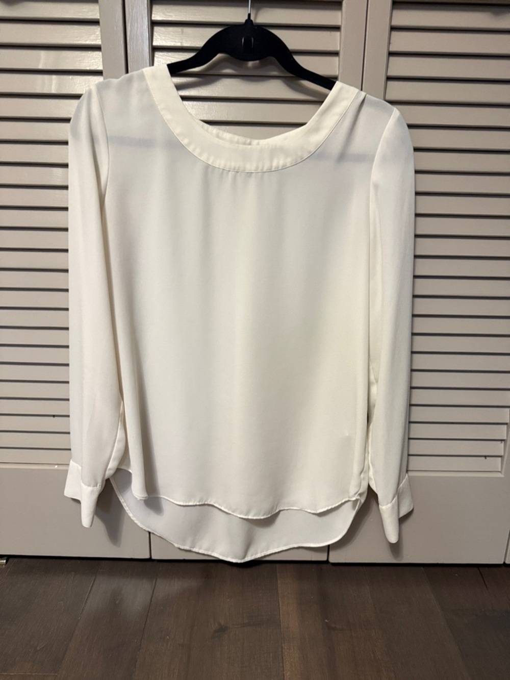 Banana Republic Ivory Layered-Hem Long Sleeve Blouse